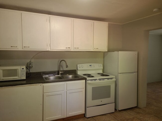 Foto del edificio - Newly Available! 2 Bedroom in Red Bank!