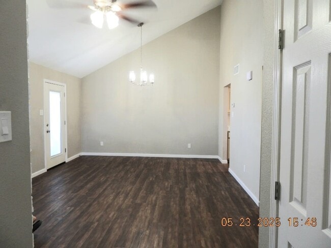 Building Photo - 7252 Mansions Dr