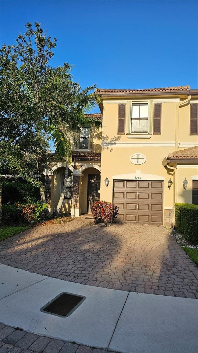 Building Photo - 8785 NW 116th Ct