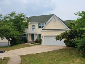 Building Photo - 4 Marquis Ct