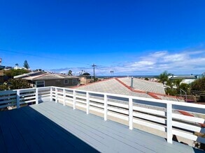Building Photo - 4551 Santa Monica Ave