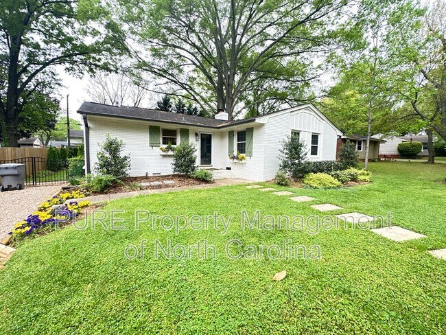 Building Photo - 300 Seneca Pl