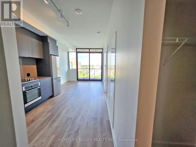 Building Photo - 3009 Novar Rd