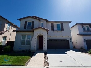 Building Photo - 4790 Canela Way