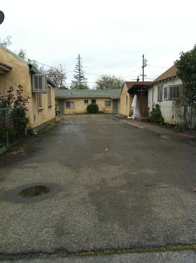 Building Photo - 1533 N Filbert St