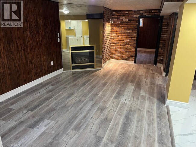 Building Photo - 164 Wise Ct