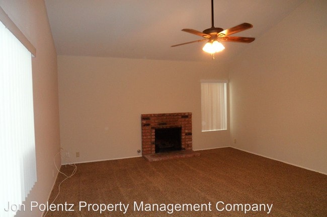 Building Photo - 1280 Cabrillo Park Dr