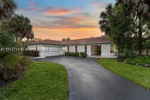 Foto del edificio - 14530 Pompano Dr