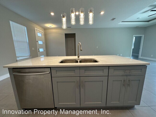 Foto del edificio - 4 br, 2 bath House - 207 Begonia Lane