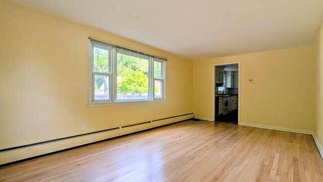 Foto del edificio - Hamden first floor apartment