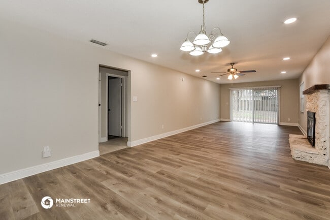 Building Photo - 25501 Troon Ave