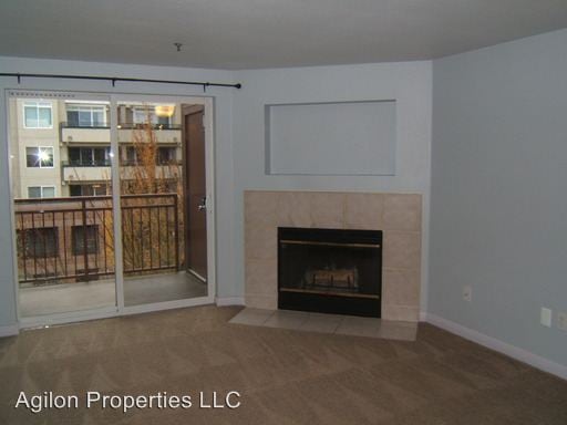 Building Photo - 8745 Greenwood Ave N