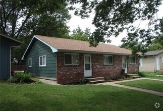 Building Photo - 1011 Cottonwood St