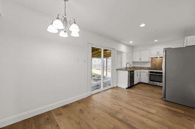 Foto del edificio - 2029 Greenwood Rd