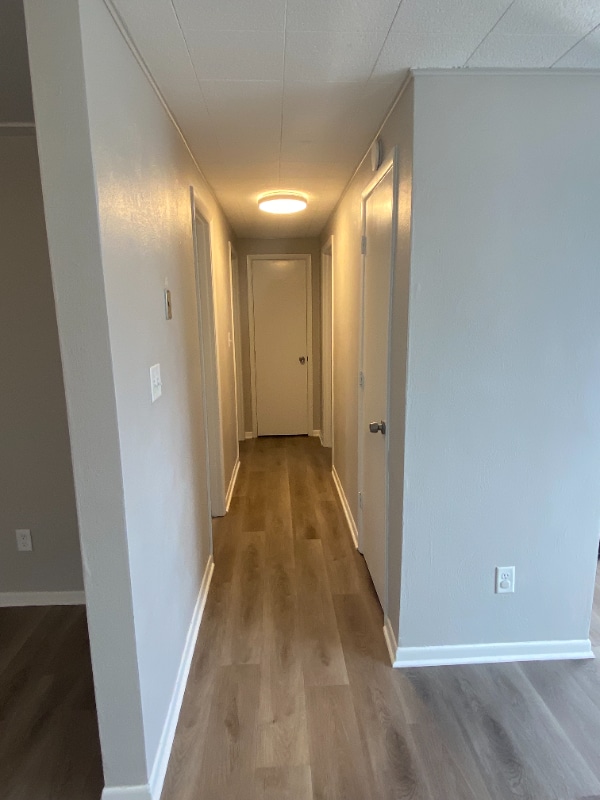 Building Photo - 501 E Staat St