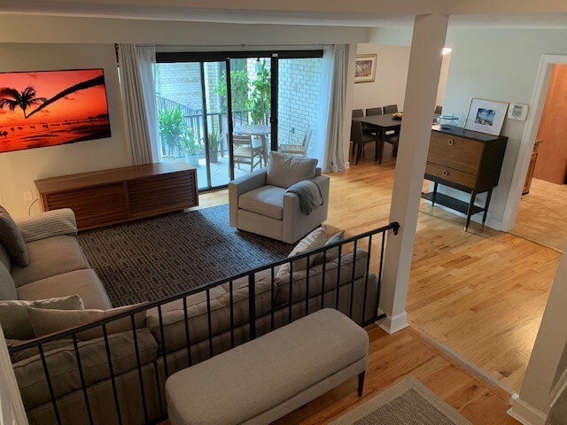 Living Room - 10853 Amherst Ave