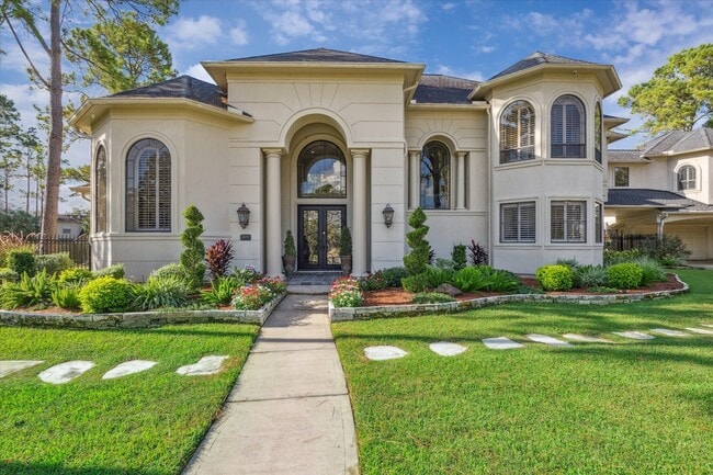 Foto del edificio - 600 Royal Oaks Dr