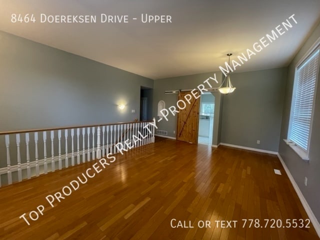 Building Photo - Beautiful Upper 4 Bedroom Suite