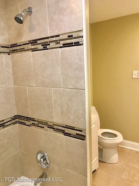 Building Photo - 1 br, 1 bath House - 439 Sharon Ave #3