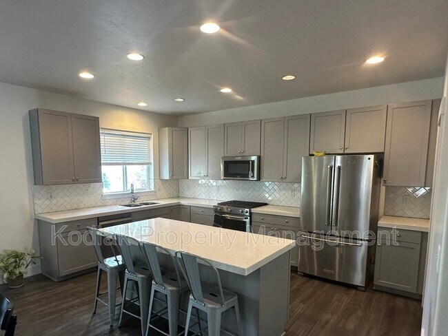 Foto del edificio - 912 Queensmill Ln