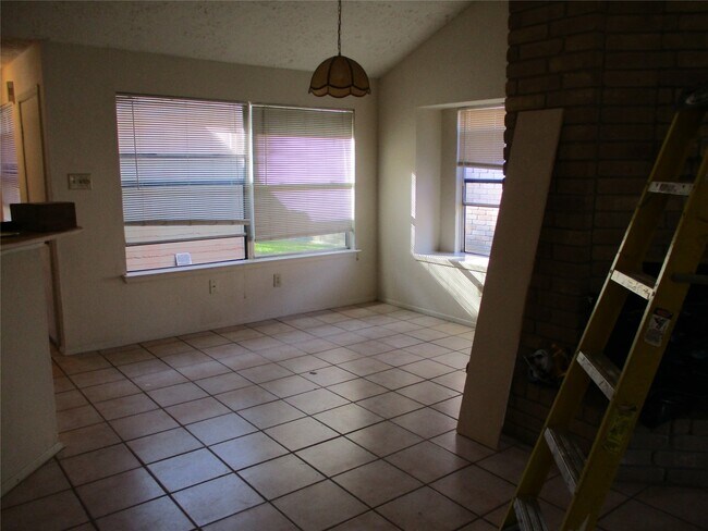 Foto del edificio - 19947 Mountain Dale Dr