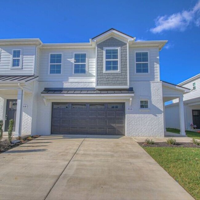 Foto del edificio - Upgraded, Luxury Townhouse