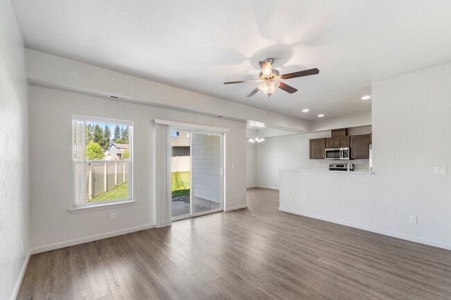 Building Photo - Orchard Land Duplexes