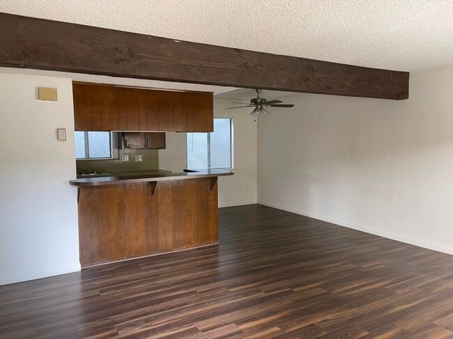 Building Photo - 1411 Manhattan Ave