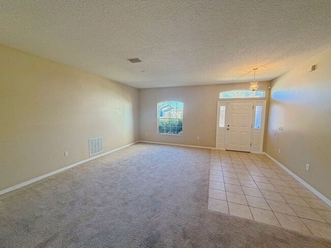 Building Photo - Spacious 3-bedroom, 2-bathroom home offering 2,362 square feet of living space with a desirable o...