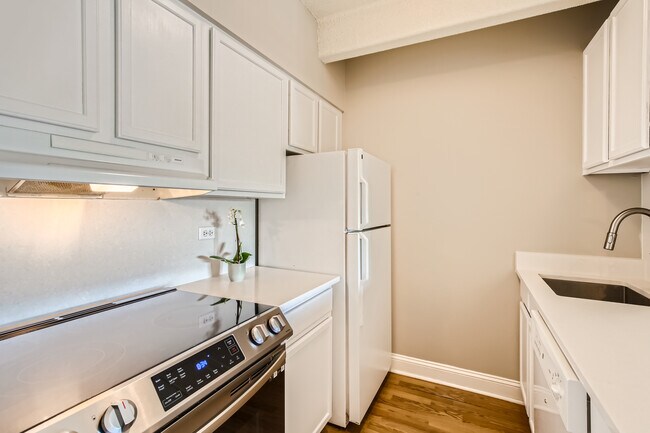 Foto del edificio - 1441 N Humboldt St