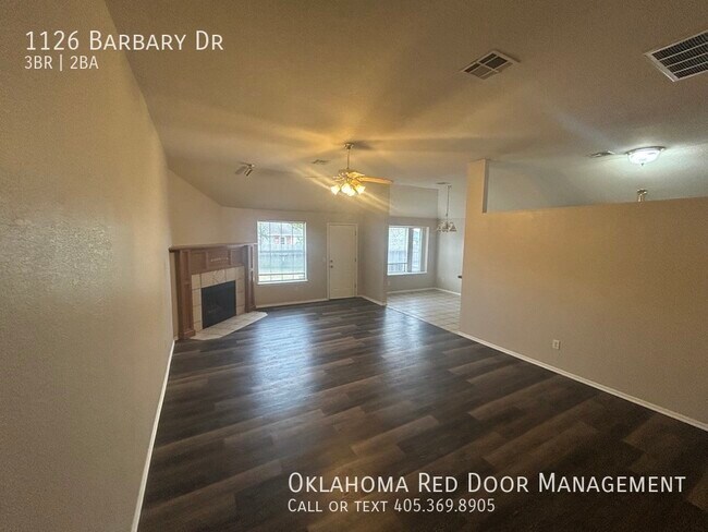 Building Photo - 1126 Barbary Dr