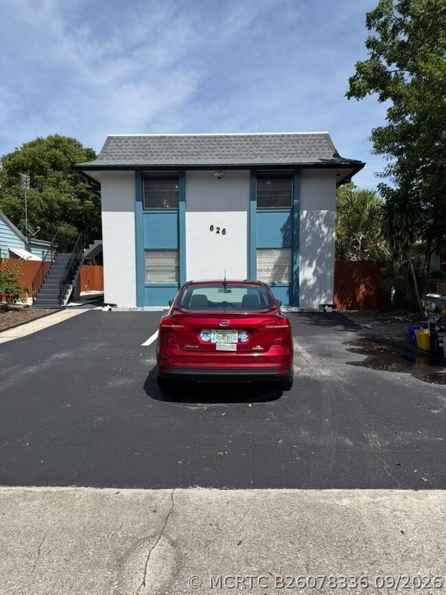 Building Photo - 626 S K St