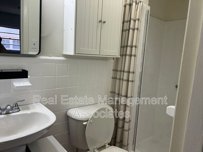 Foto del edificio - 901 Mockingbird Ln