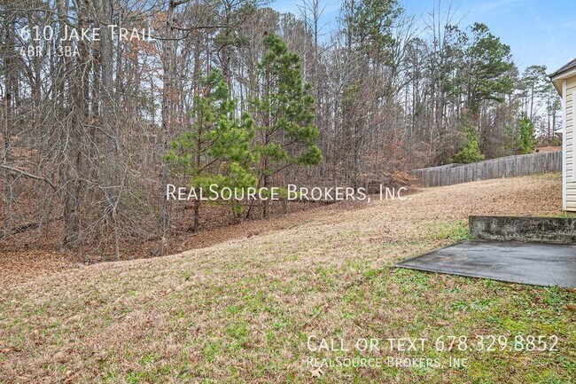 Building Photo - 4 Bedroom in Jonesboro