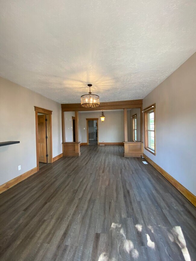Foto del edificio - Adorable two Bedroom Single Family Home