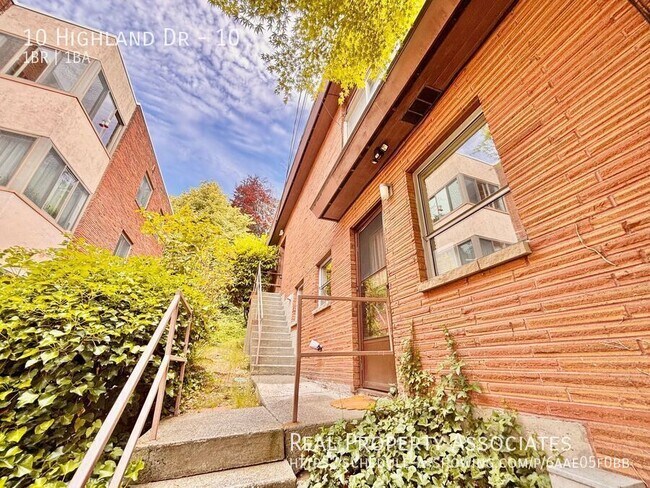 Foto del edificio - 10 Highland Dr