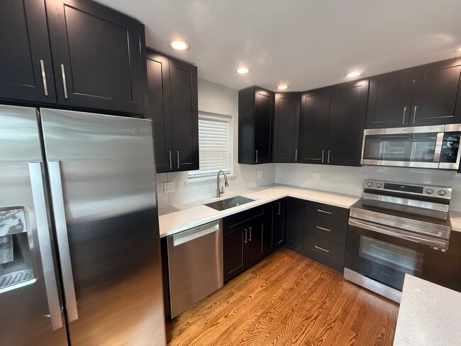 Foto del edificio - 315 W Prospect Ave