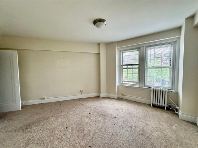Building Photo - 1415 Beacon St