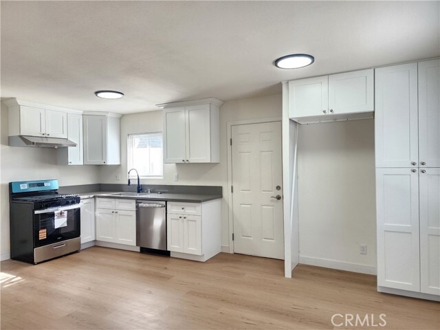 Building Photo - 13528 Palm Ave