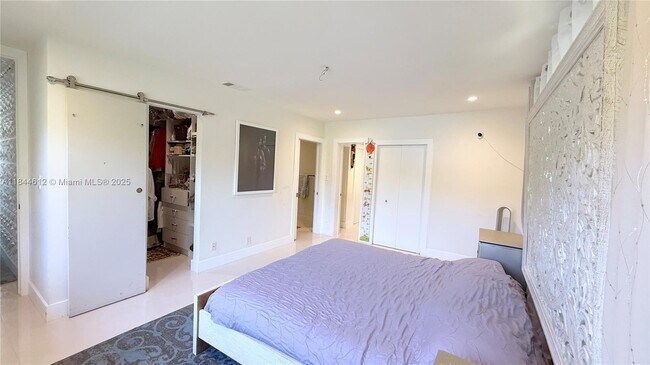 Foto del edificio - 7098 NE 7th Ave