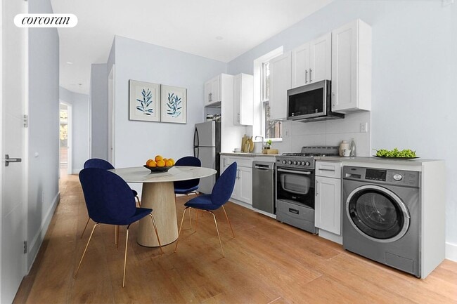 Building Photo - 65 Bainbridge St.