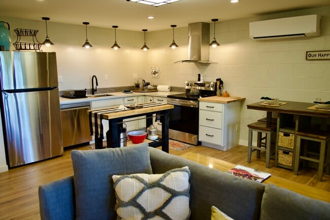 Building Photo - 177 Flying L Ranch Rd