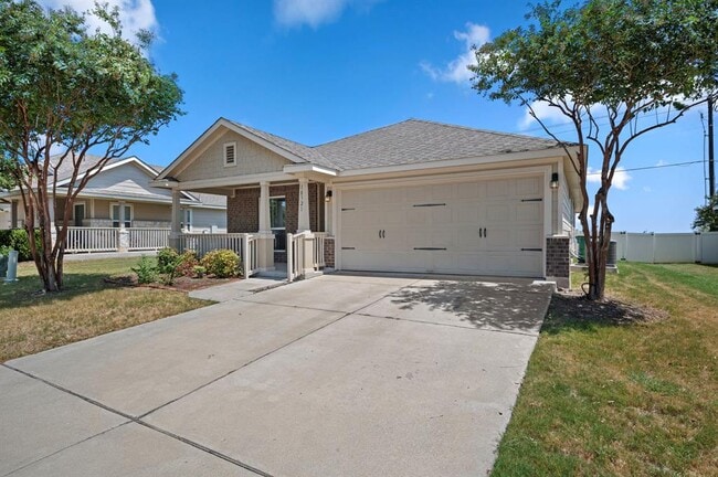 Building Photo - 18321 Bandelier Dr