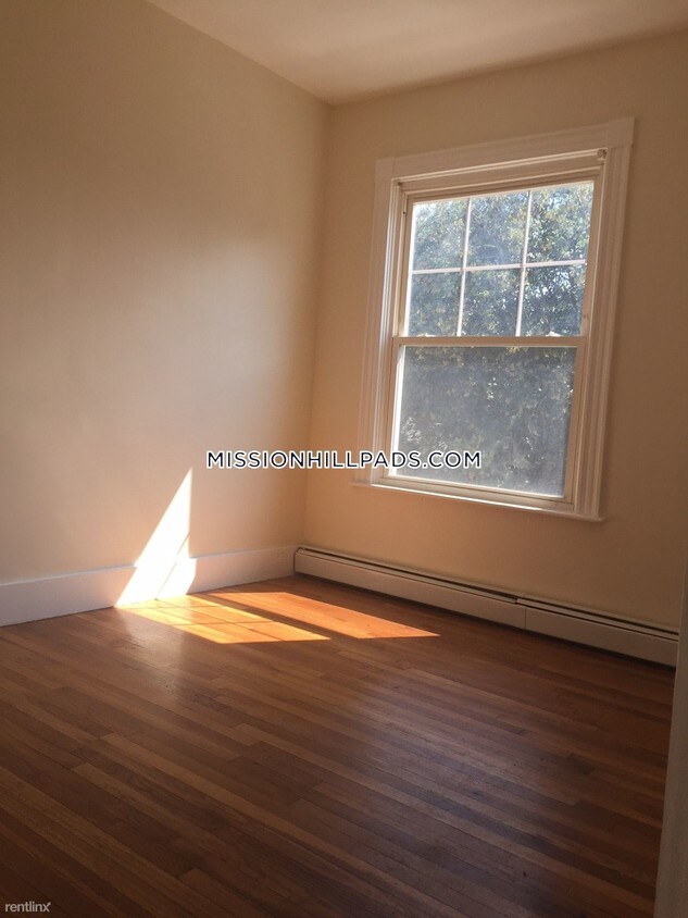 Foto principal - 96 Winthrop St