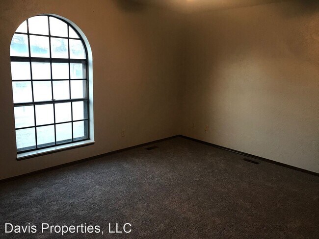 Building Photo - 3 br, 2 bath House - 1401 Saber Lane 1401