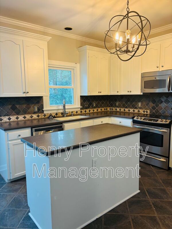 Foto del edificio - 203 Langston Mill Ct