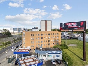 Building Photo - 1291 W State Fair Ave