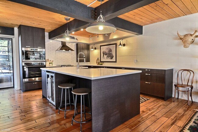 Foto del edificio - 3 br, 3 bath Triplex - 24206 Currant Drive