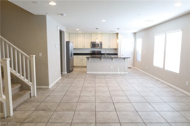 Building Photo - 3040 Bicentennial Pkwy