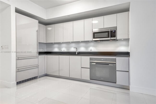 Foto del edificio - 1010 Brickell Ave